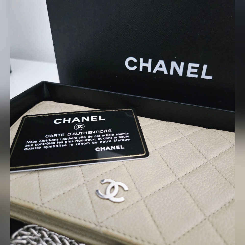 Authentic CHANEL Quilted Matelasse CC Leather Wallet WOC Crossbody Full Set